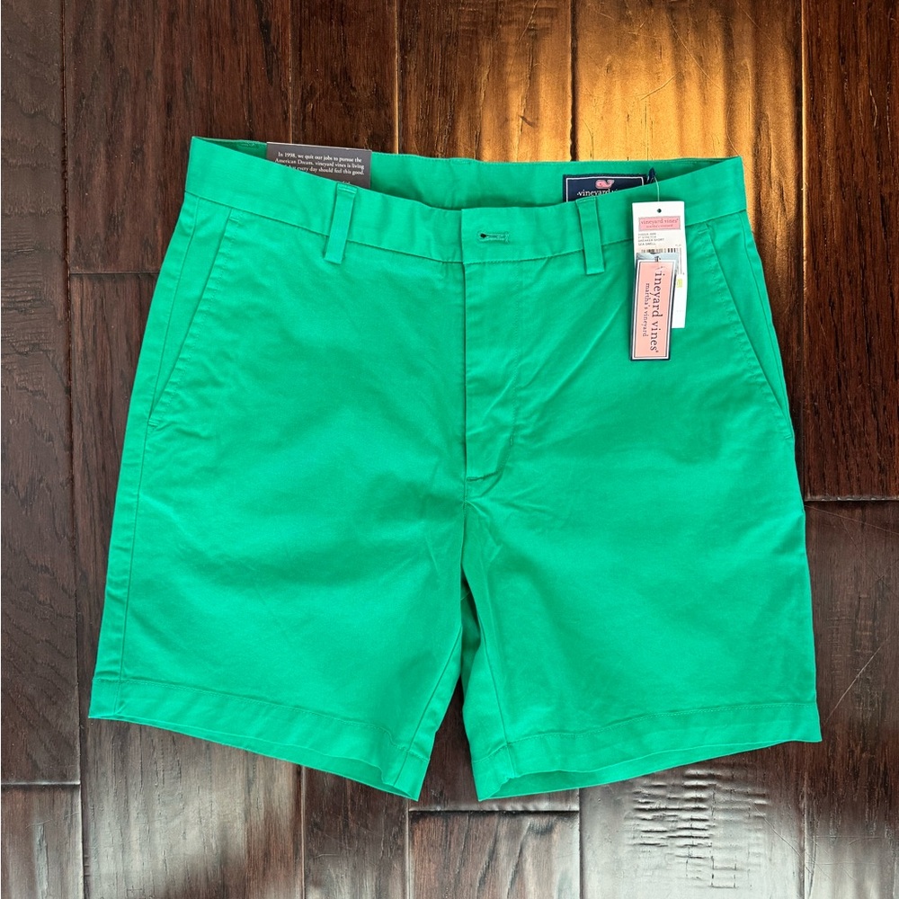 Vineyard Vines Green 7” Breaker Shorts